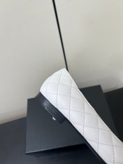 CC BALLET FLAT 25SS IN WHITE MIX BLACK LAMBSKIN WITH GOLD HARDWARE