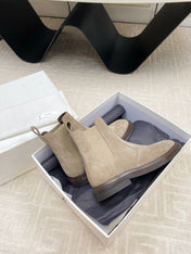 ANKLE BOOTS IN LIGHT BROWN SUEDE