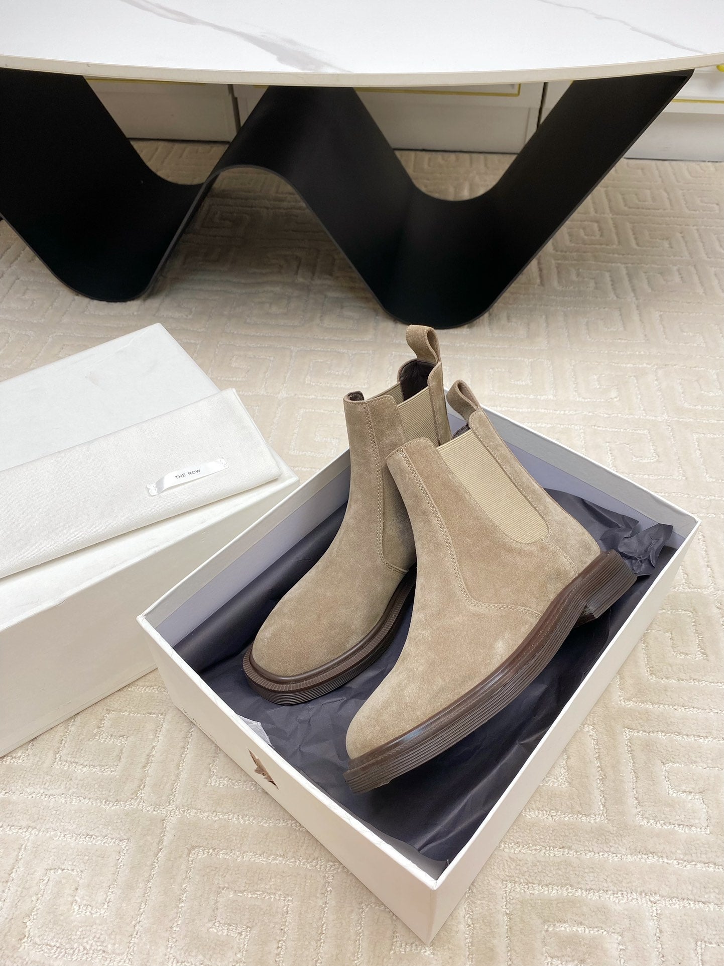 ANKLE BOOTS IN LIGHT BROWN SUEDE