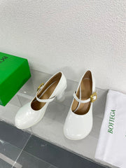 ATOMIC MARY-JANE PUMP 9 CM IN WHITE CALFSKIN
