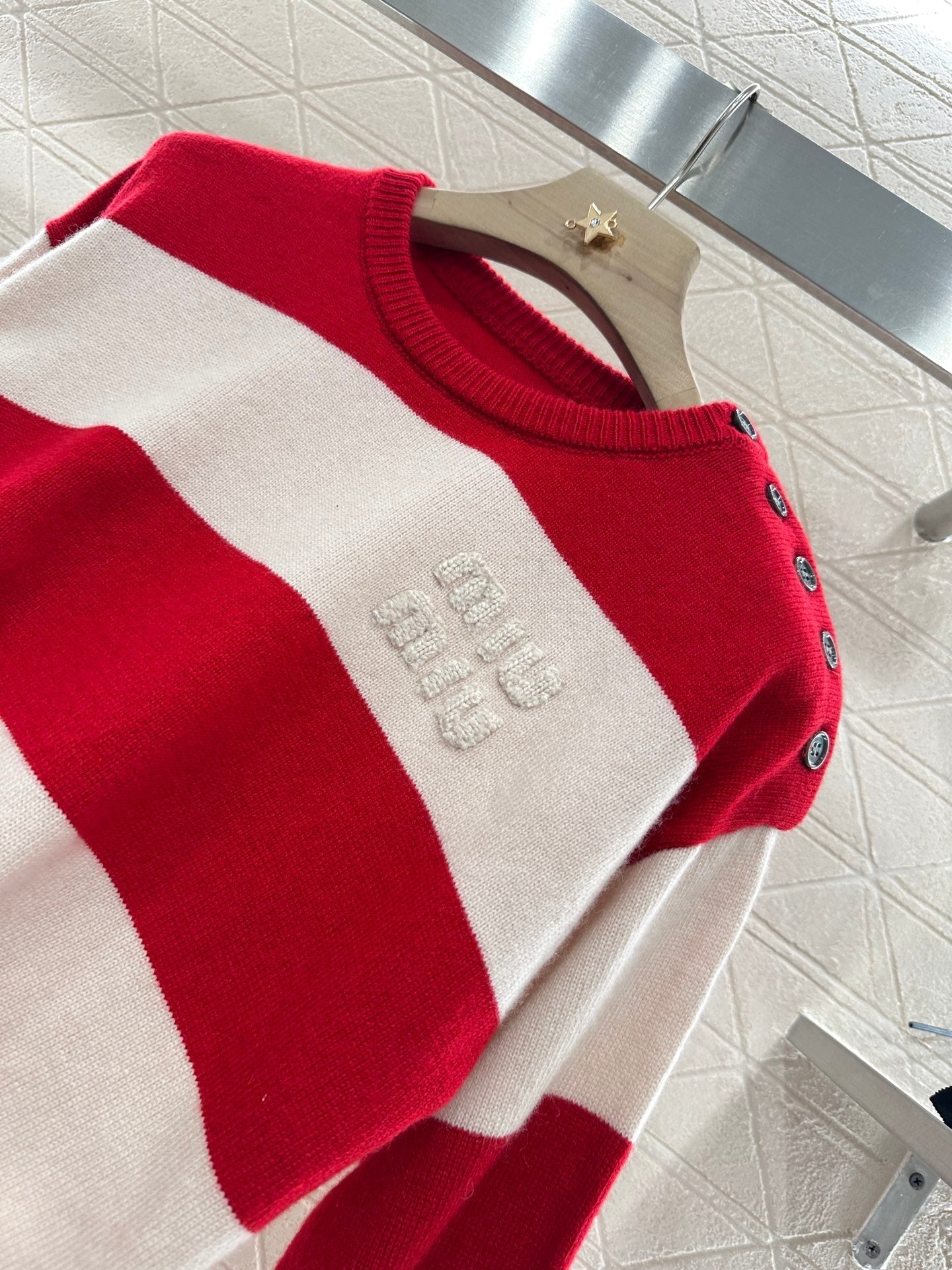 MIUMIU STRIPED CREW NECK SWEATER 276681
