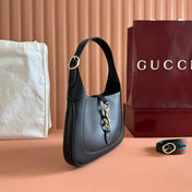 JACKIE SMALL SHOULDER BAG 27 IN BLACK CALFSKIN GOLD HARDWARE