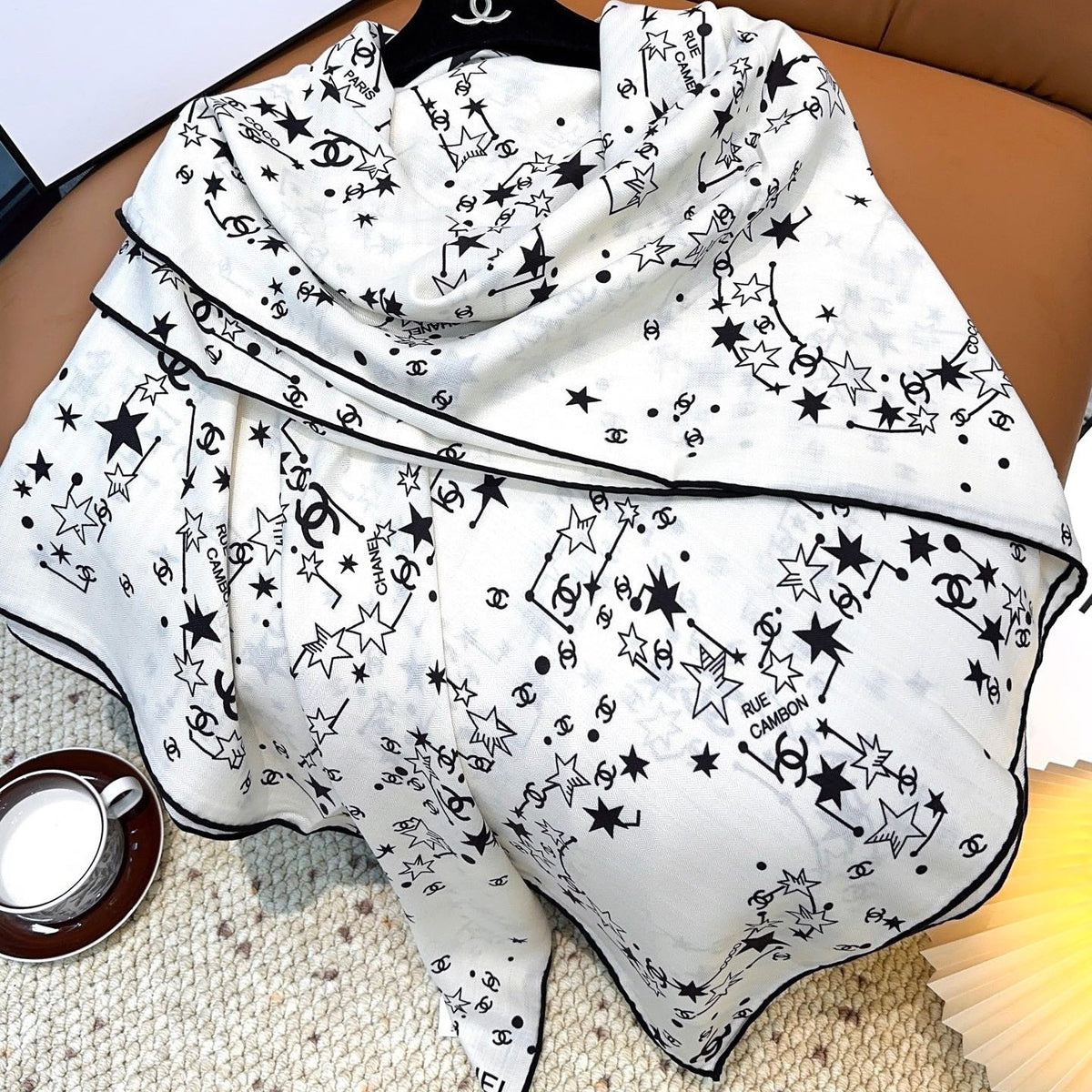 CHANEL 25S SCARF 140 CM IN CASHMERE SILK 943919