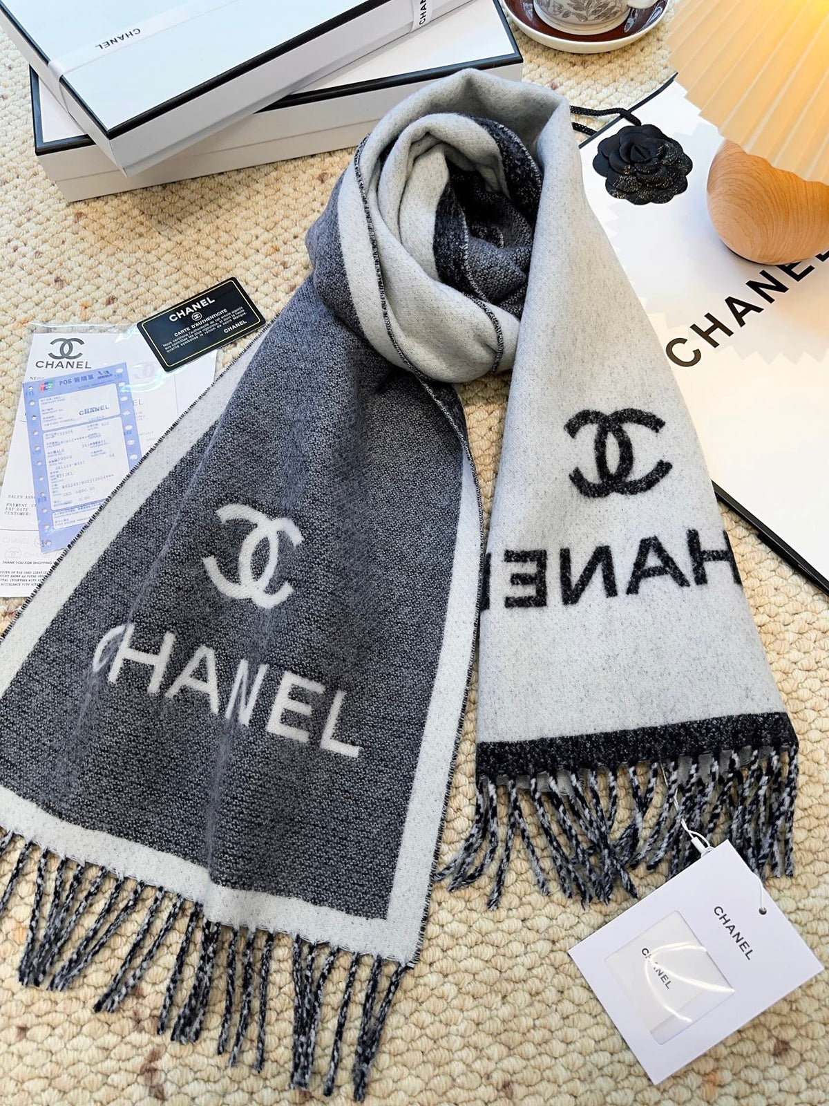 CHANEL 25S SCARF 184 CM IN MERINO WOOL 943170