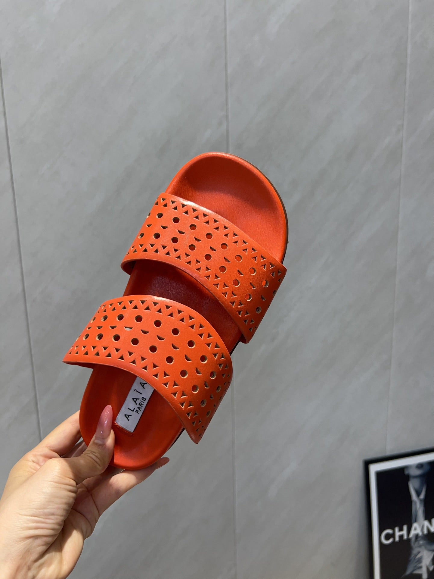 ALAIA CHUNKY TWO-STRAP SLIDES 25S IN ORANGE CALFSKIN