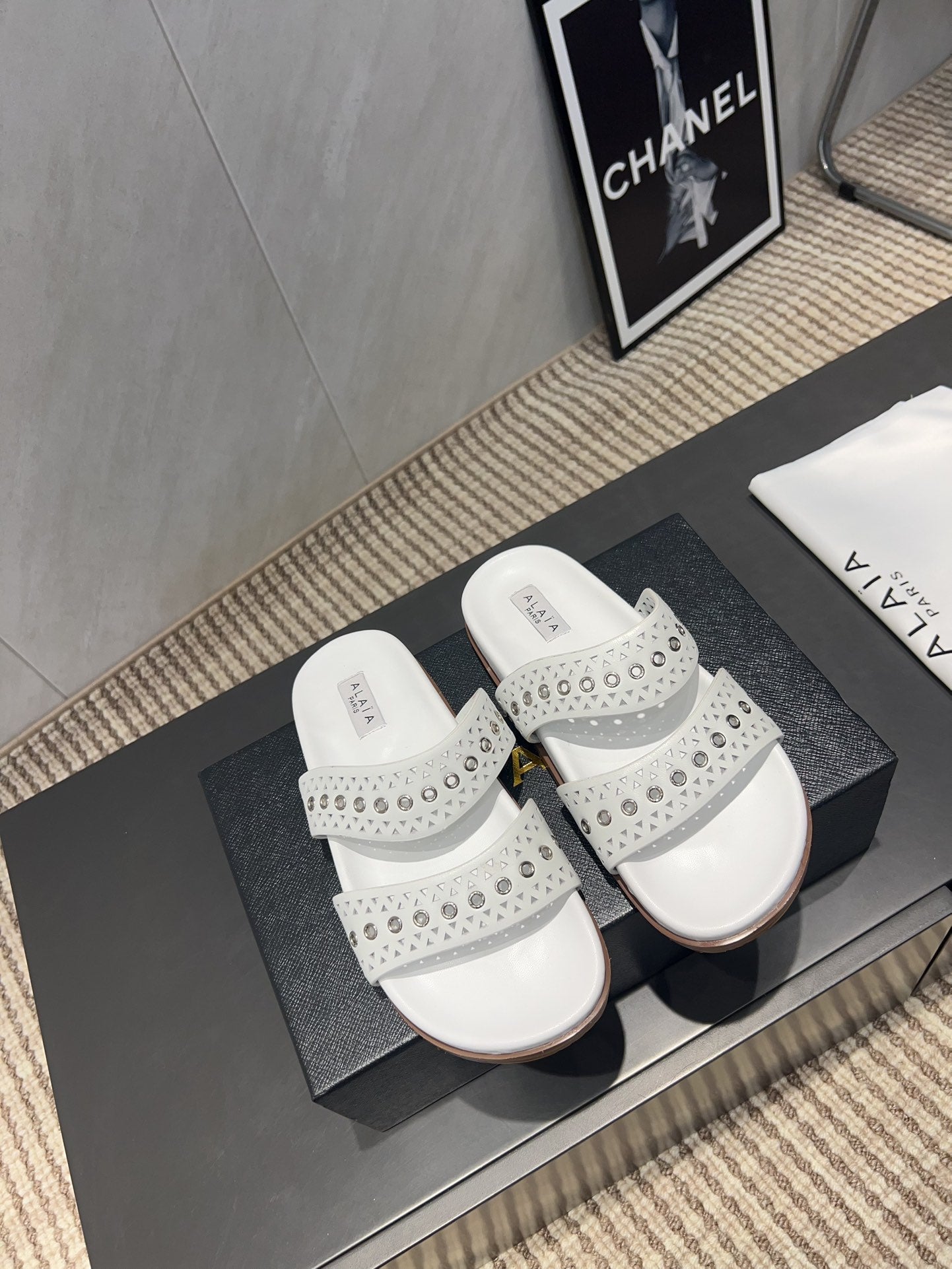 ALAIA DOUBLE-STRAP SANDALS 25S IN WHITE CALFSKIN