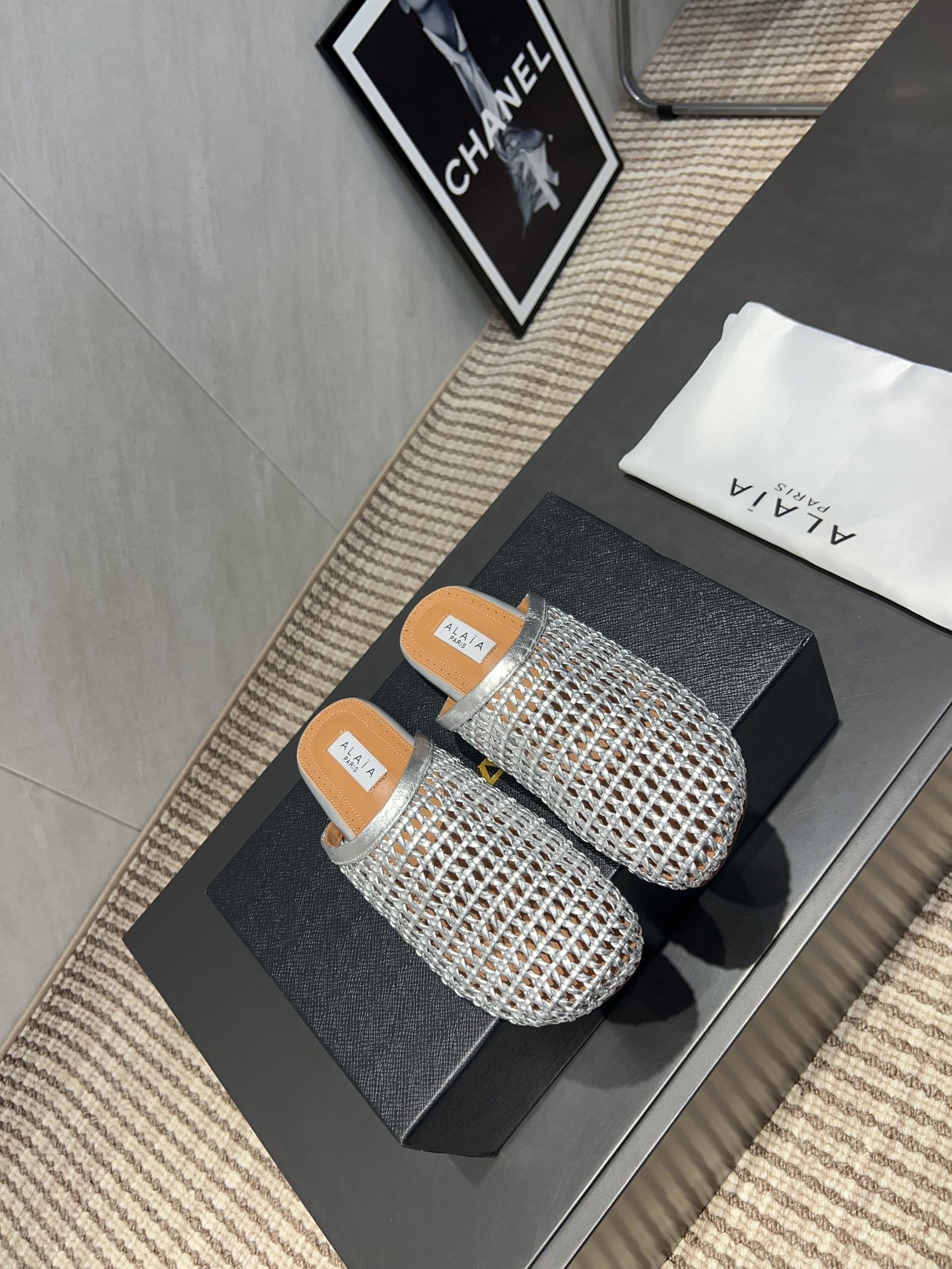 ALAIA WOVEN FLAT SHOES IN SILVER CALFSKIN STYLE 1