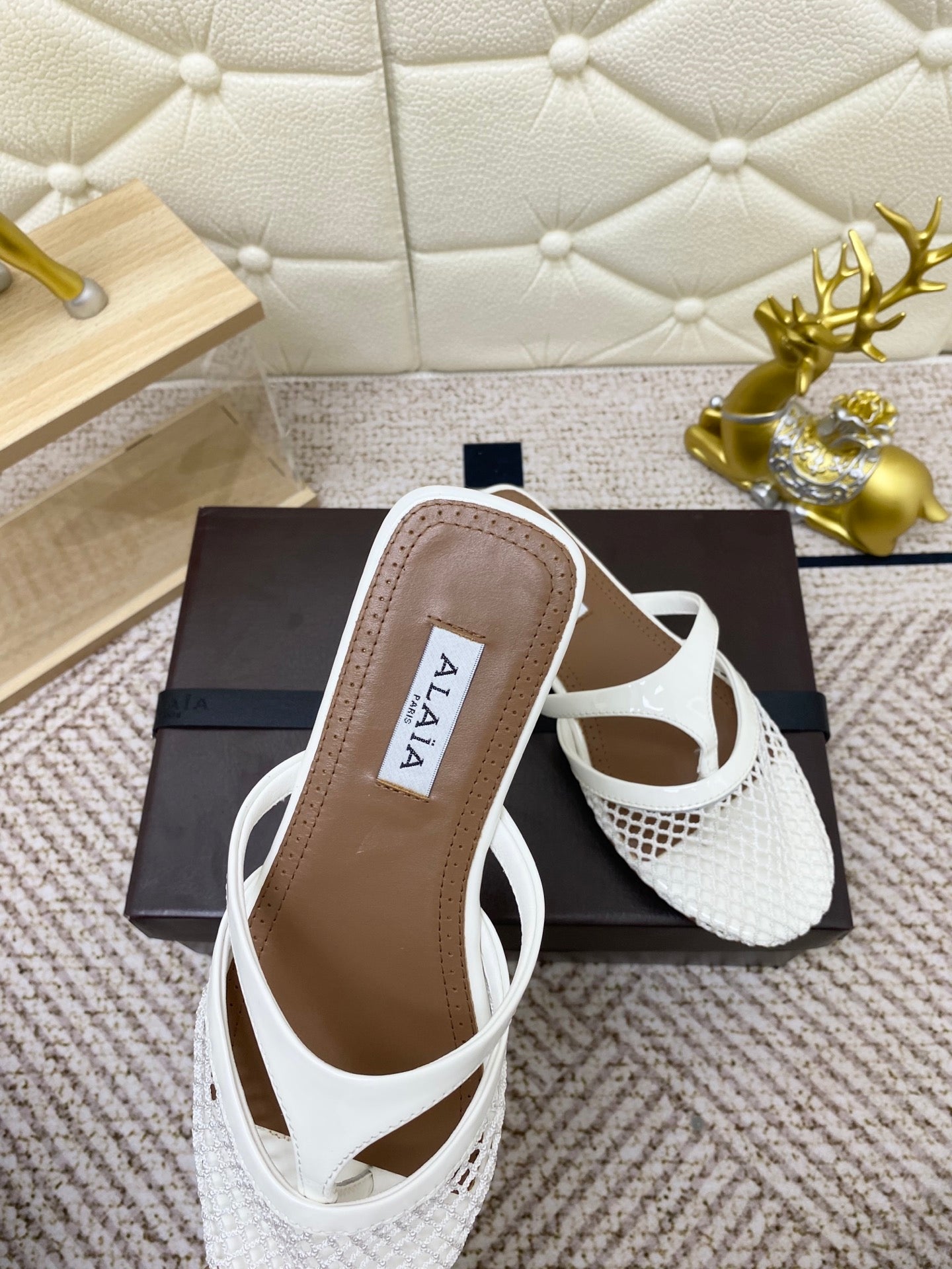 ALAIA BREATHABLE FLAT-TOE MULES 25S IN WHITE CALFSKIN
