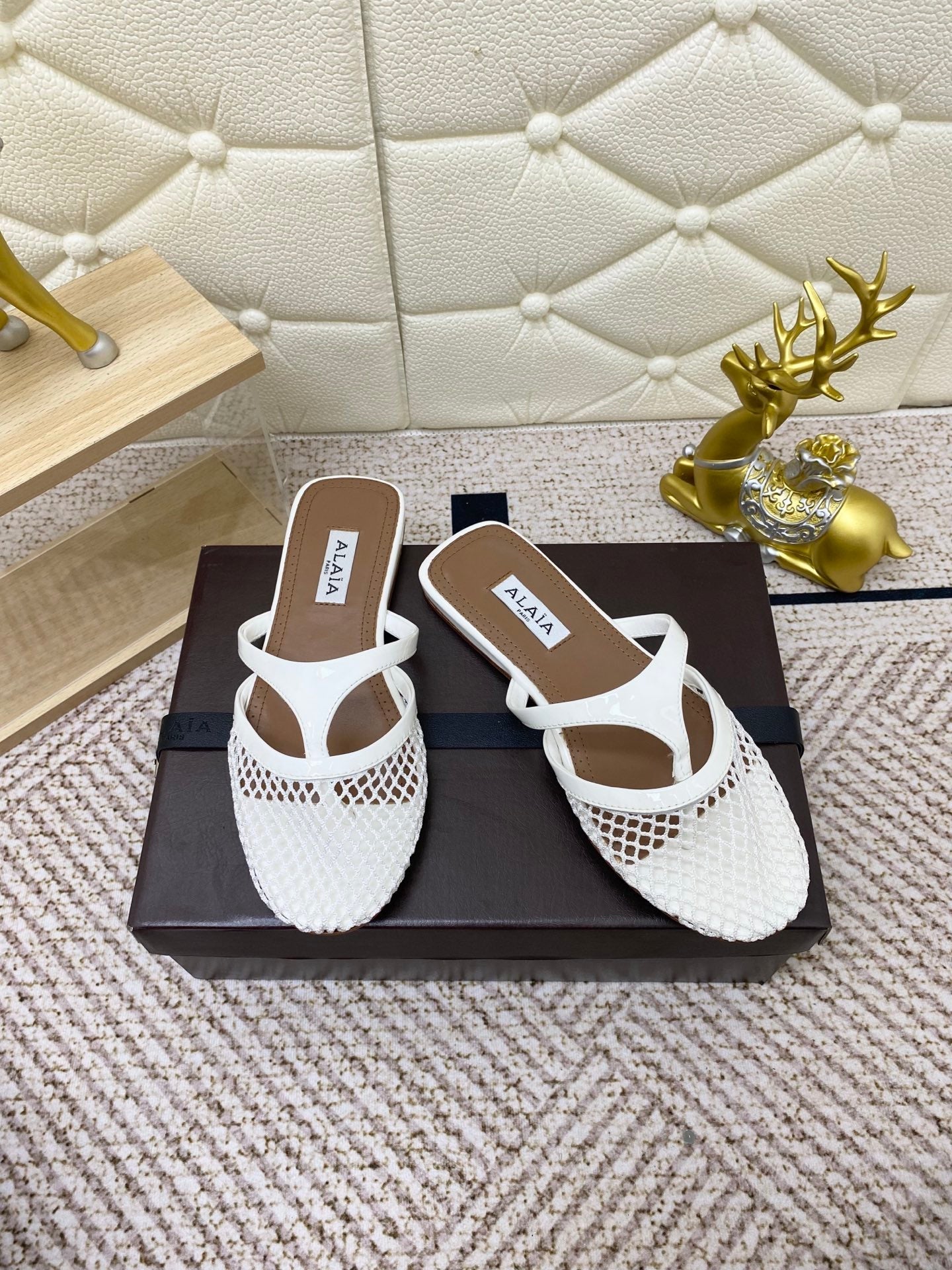 ALAIA BREATHABLE FLAT-TOE MULES 25S IN WHITE CALFSKIN