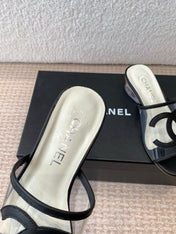 SLIDE SANDALS IN BLACK LAMBSKIN WITH TRANSPARENT PVC