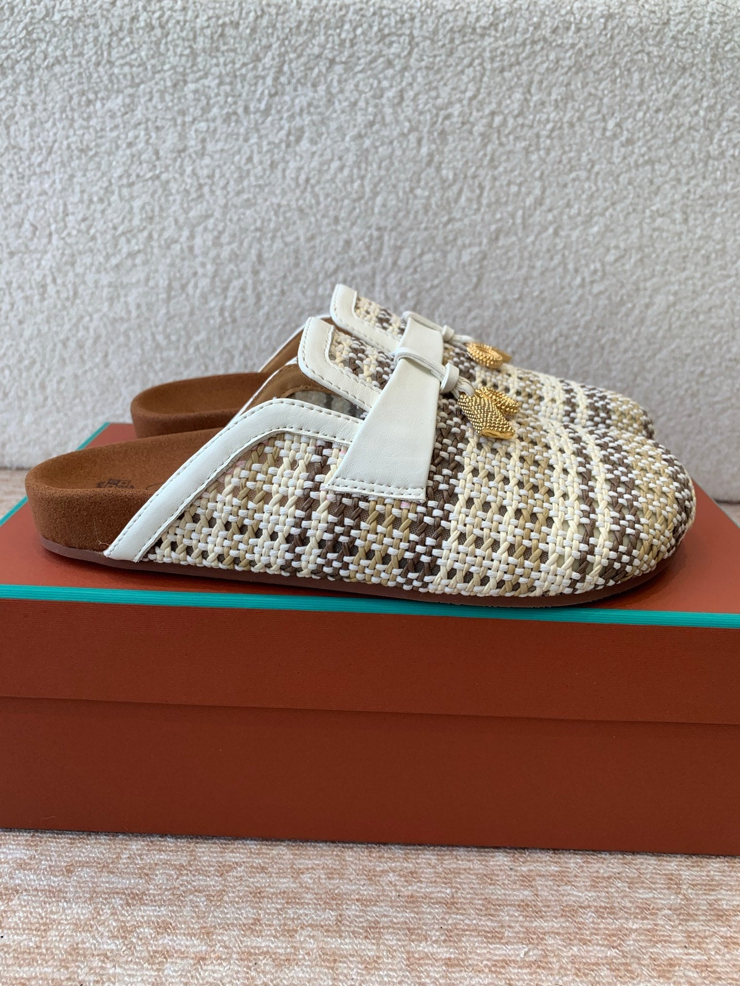 BUBBLE IN MULTICOLOR RAFFIA MIX WHITE LAMBSKIN GOLD HARDWARE