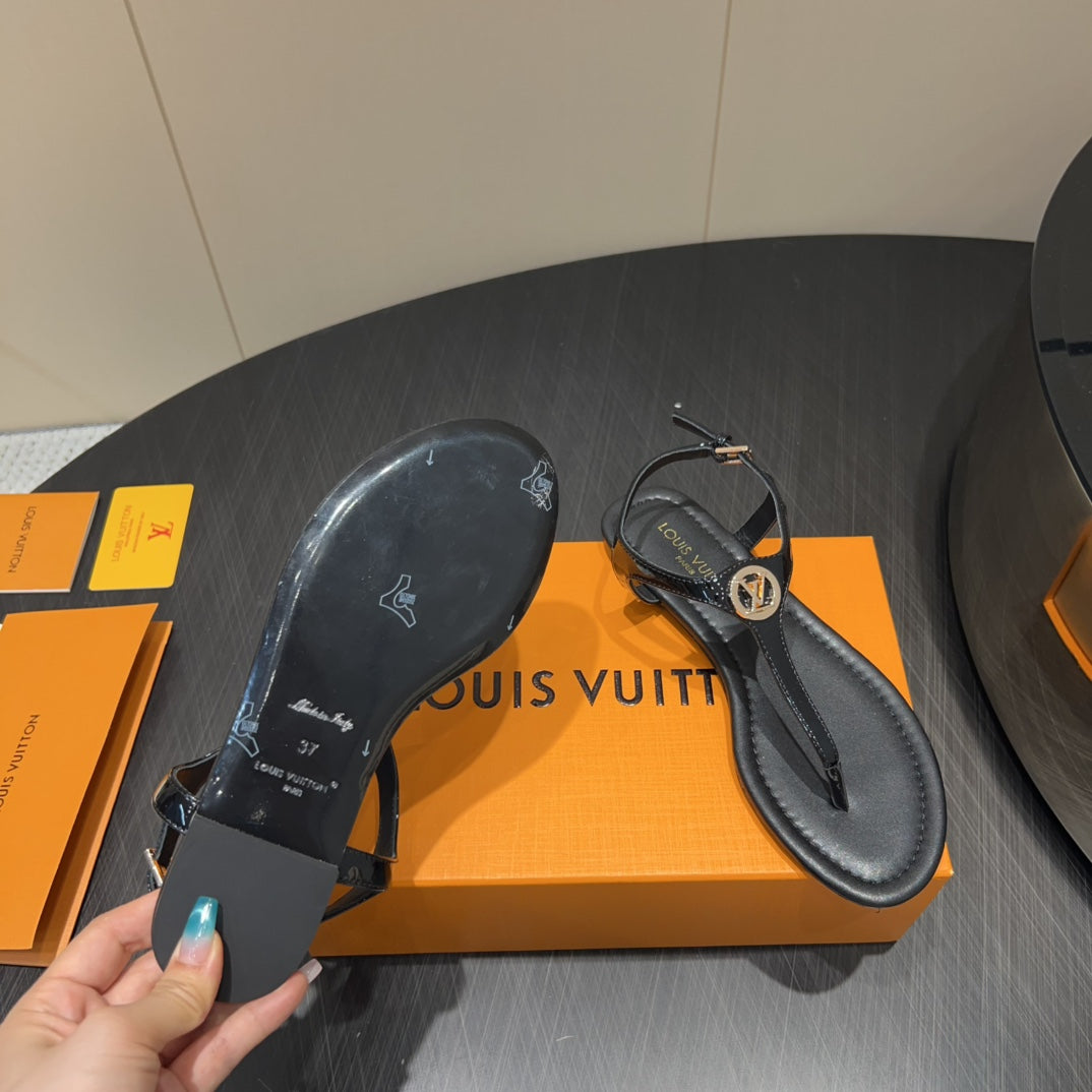LV THONG SANDALS 25S IN BLACK CALFSKIN WITH GOLD HARDWARE