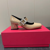 ROGER VIVIER 25S TRÈS VIVIER 50MM IN BEIGE CALFSKIN WITH RHINESTONE BUCKLE