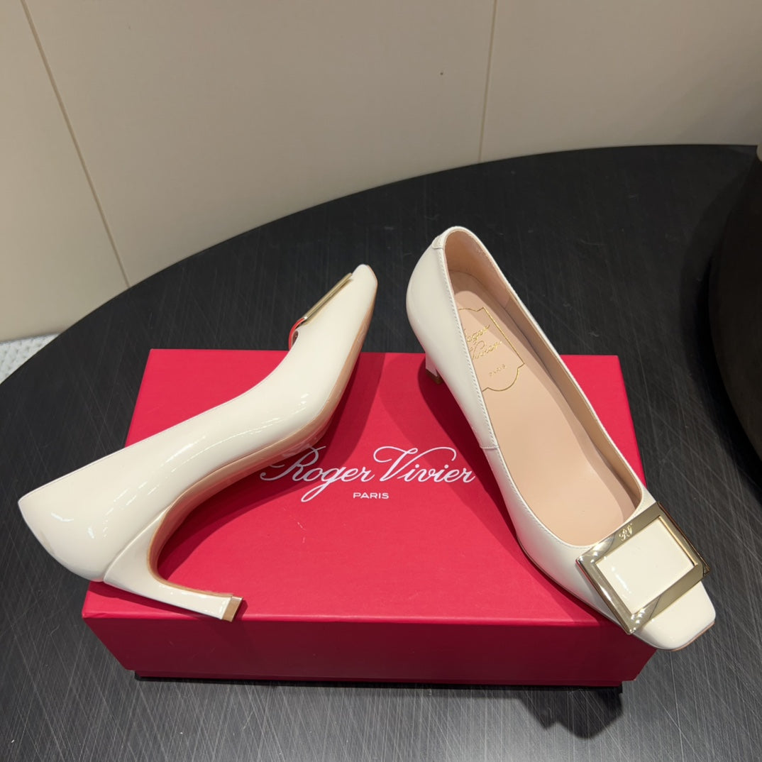 ROGER VIVIER 25S BELLE VIVIER PUMPS 70MM IN WHITE CALFSKIN GOLD BUCKLE