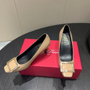ROGER VIVIER 25S BELLE VIVIER PUMPS 70MM IN BEIGE CALFSKIN GOLD BUCKLE