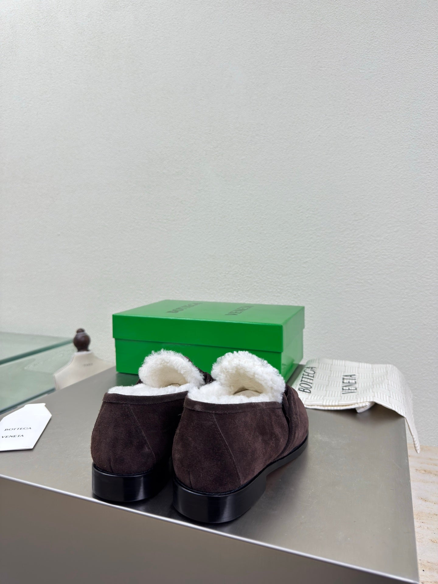 BOTTEGA VENETA 26S LOAFERS IN DARK BROWN SUEDE AND WHITE WOOL