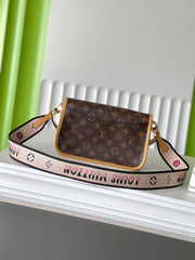 DIANE 25 IN BROWN MONOGRAM CANVAS TANNED COWHIDE