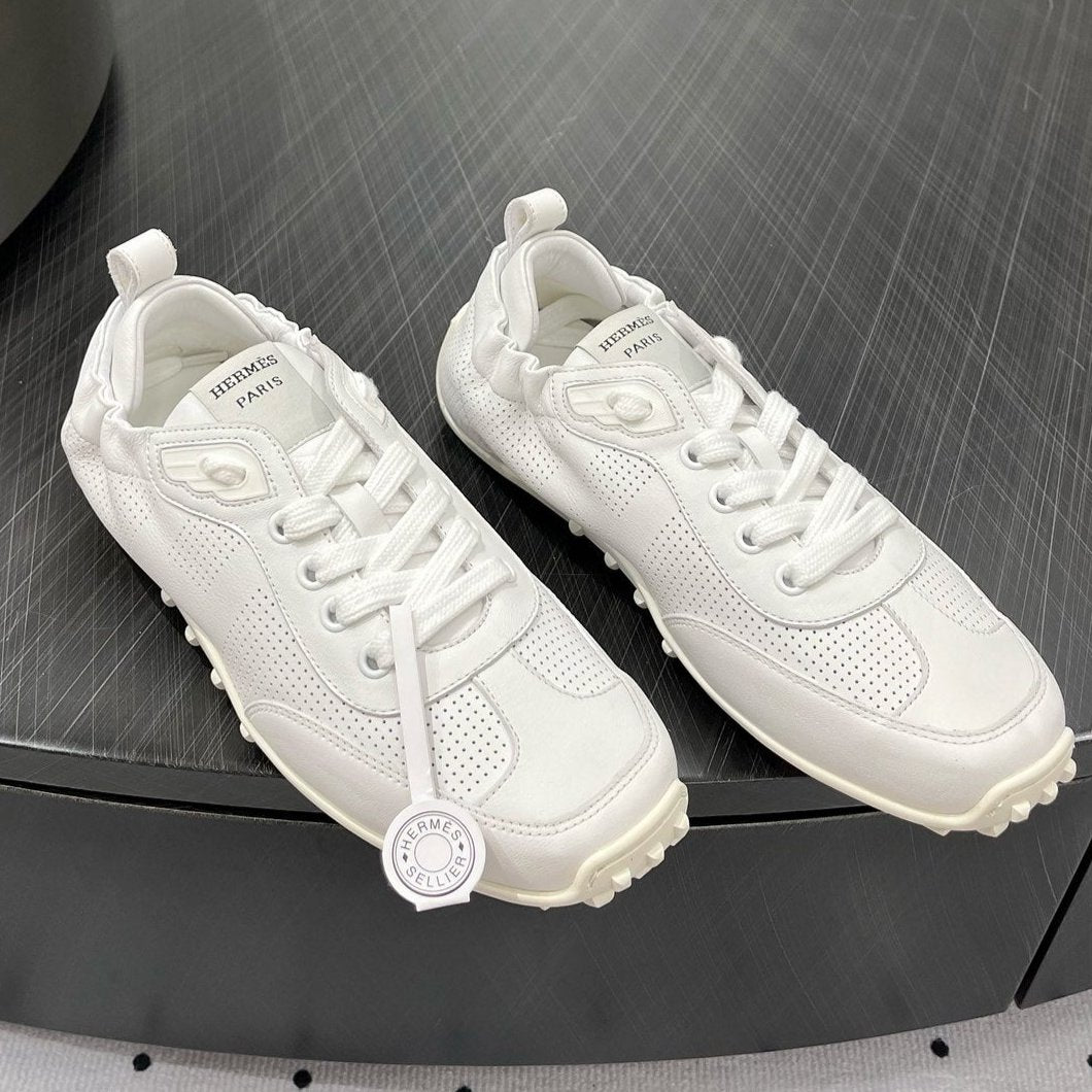 TRAIL SNEAKER IN WHITE CALFSKIN
