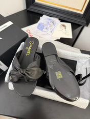 CC 25C Thong Sandal Bow Black Lambskin 233562