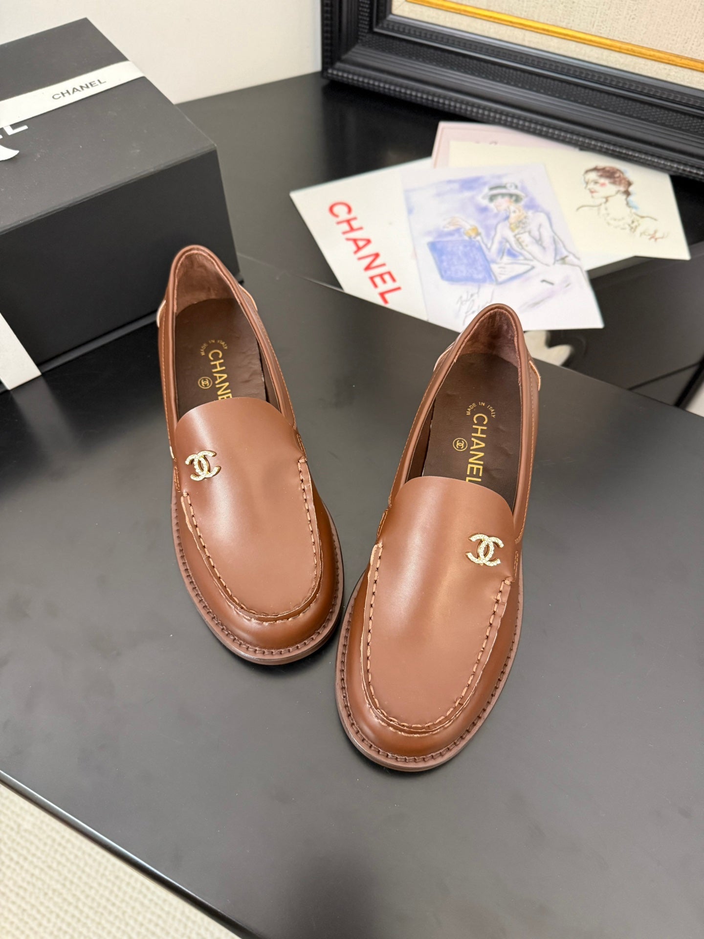 CC 25C Moccasins Brown Patent Leather
