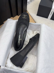 BALLET FLAT IN BLACK FABRIC AND MESH WITH CRYSTALS