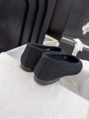 BALLERINAS IN BLACK RAFFIA