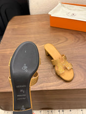 HM 26S OASIS SANDAL IN GOLDEN BROWN SUEDE WITH CRYSTALS