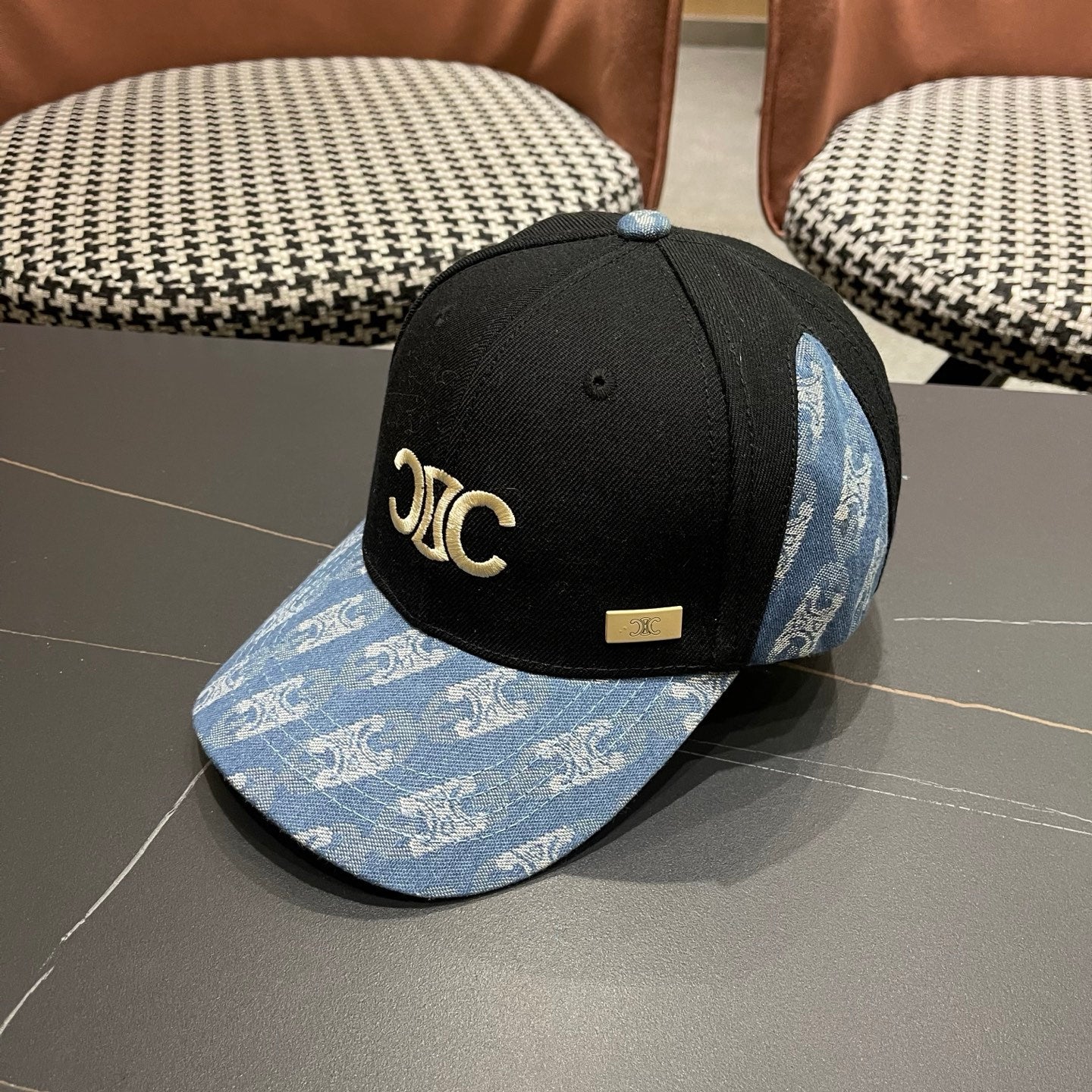CELINE 26S COLOR-BLOCK BASEBALL CAP STYLE 64