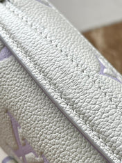 POCHETTE METIS EAST WEST 21 IN WHITE PURPLE MONOGRAM EMPREINTE LEATHER