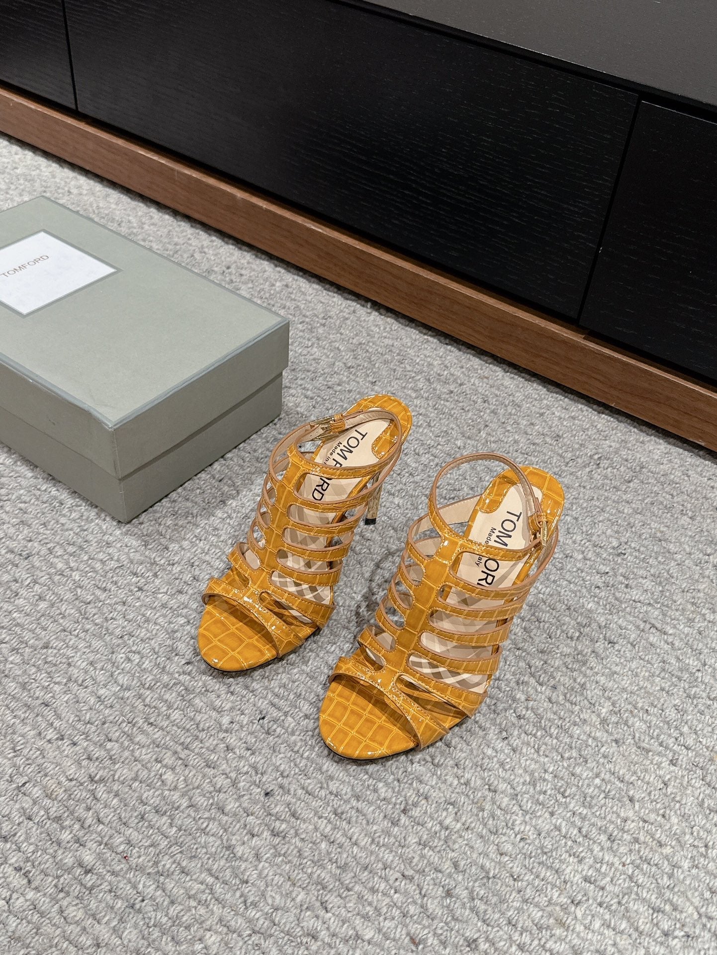 HIGH SANDAL 10 CM IN TIGER ORANGE CALFSKIN