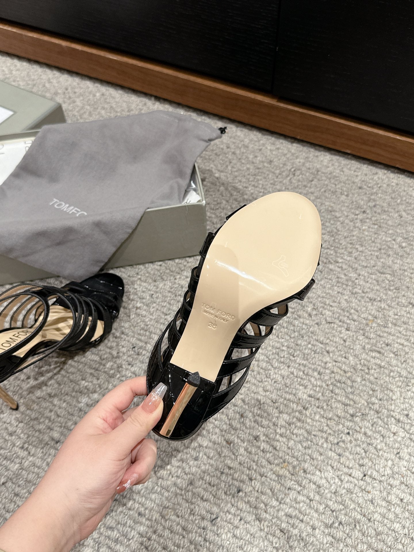 HIGH SANDAL 10 CM IN BLACK CALFSKIN