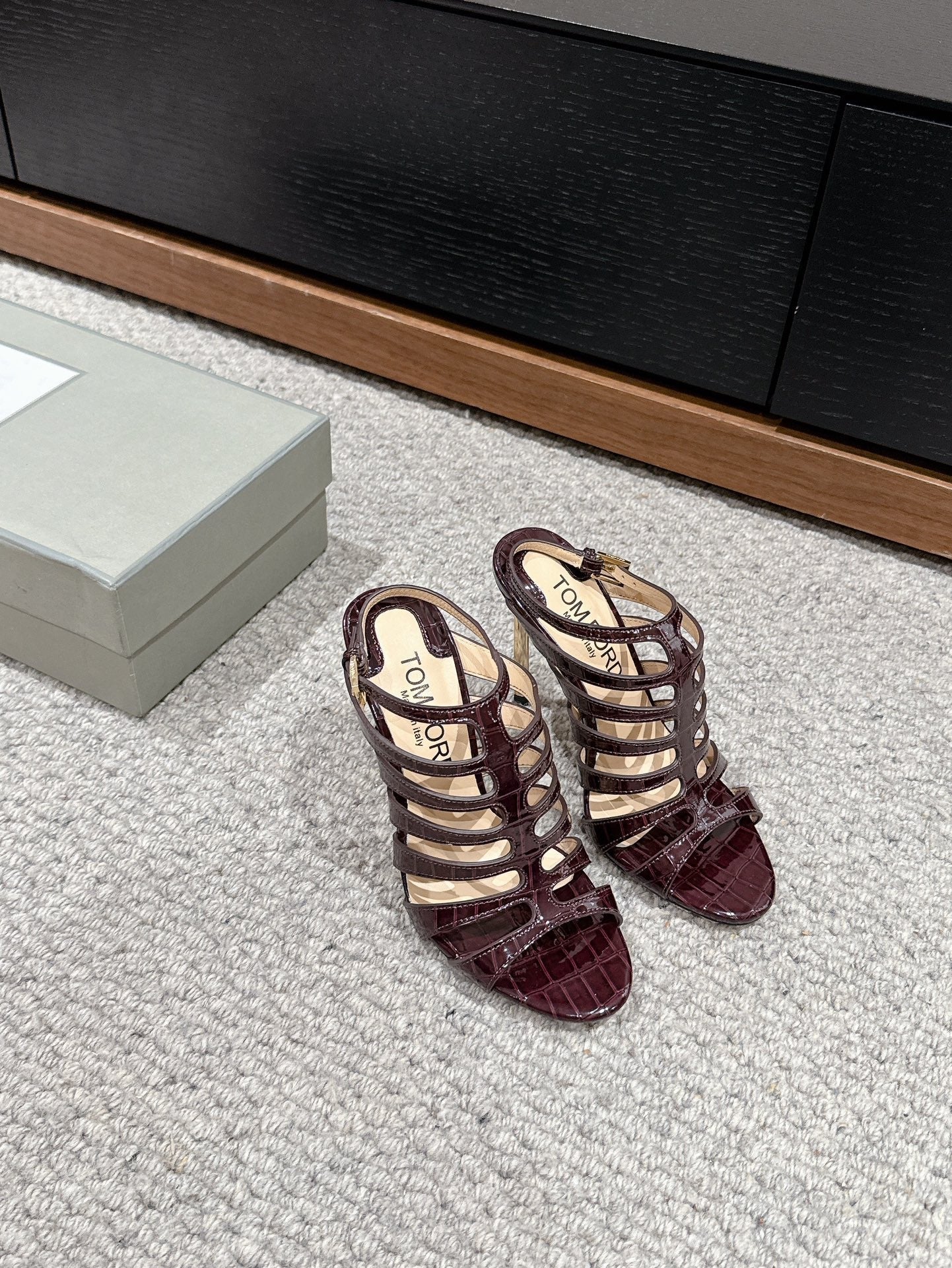 HIGH SANDAL 10 CM IN MAHOGANY RED CALFSKIN