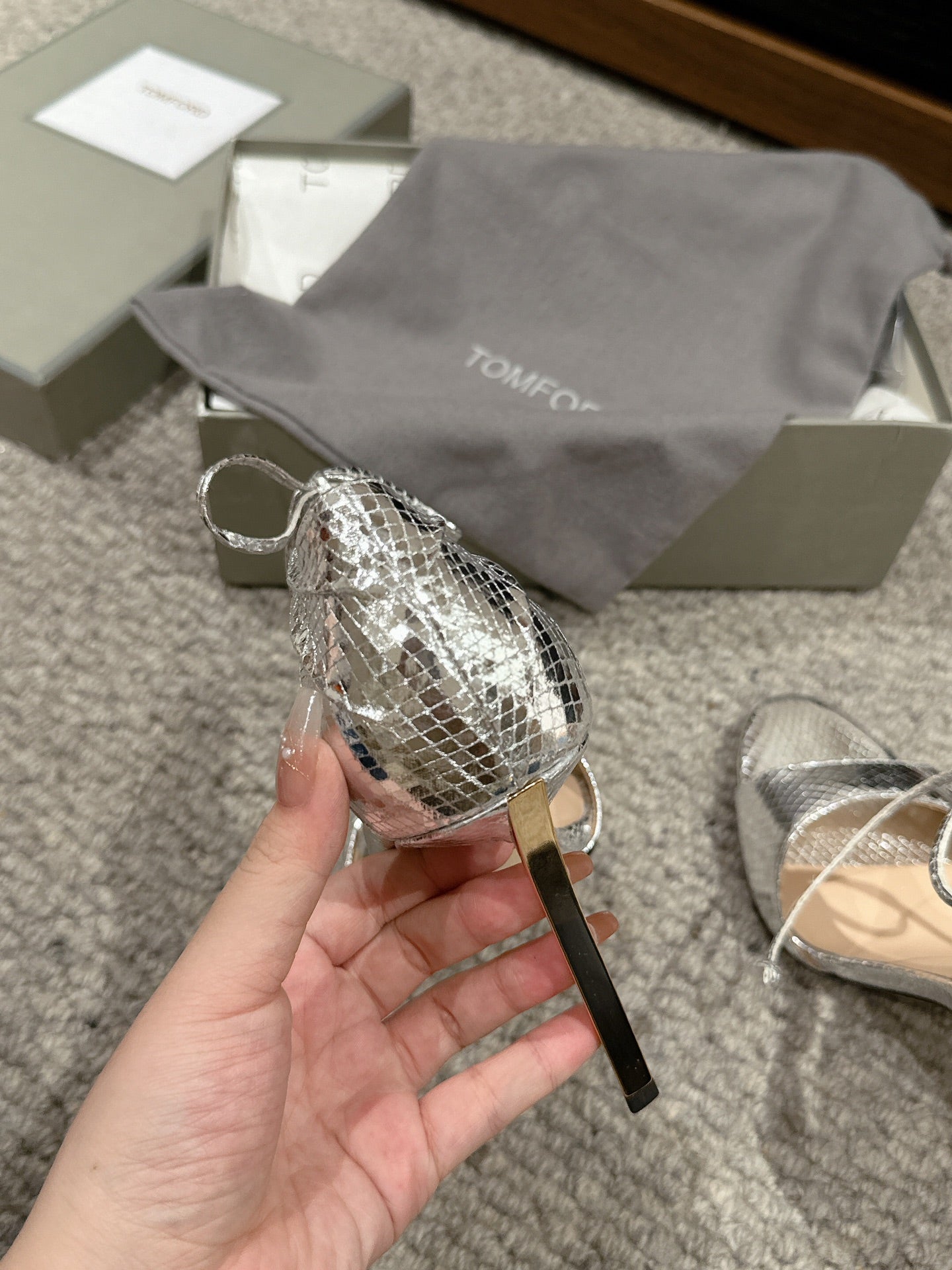 HIGH HEEL 10 CM SANDAL IN SILVER CALFSKIN 684362