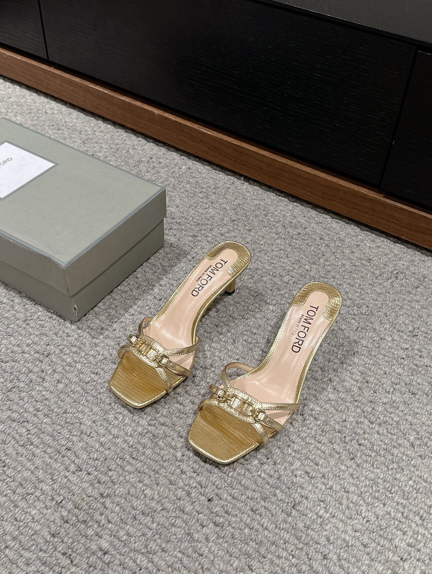 WHITNEY HIGH 6 CM MULE IN GOLD CROCODILE LEATHER