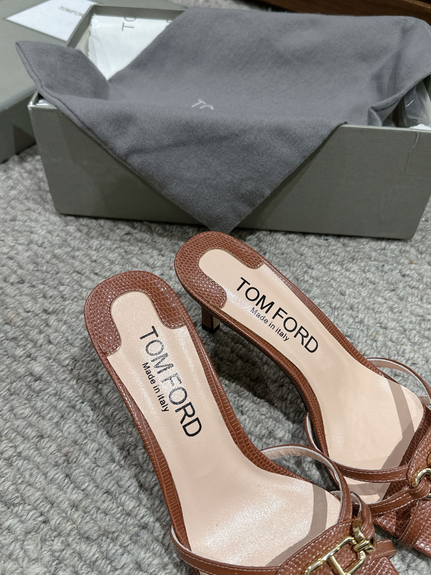 WHITNEY HIGH 6 CM MULE IN RED BROWN CROCODILE LEATHER