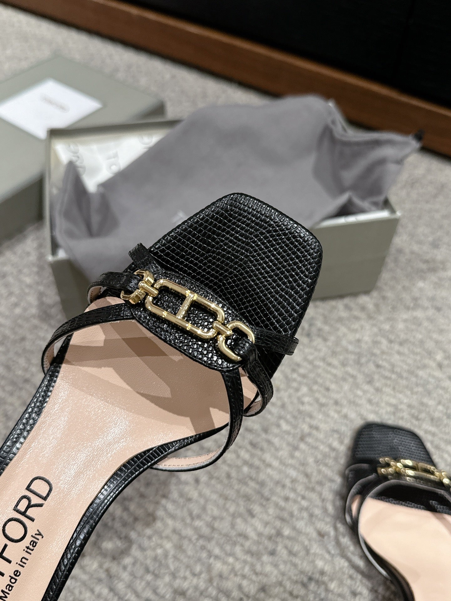 WHITNEY HIGH 6 CM MULE IN BLACK CROCODILE LEATHER