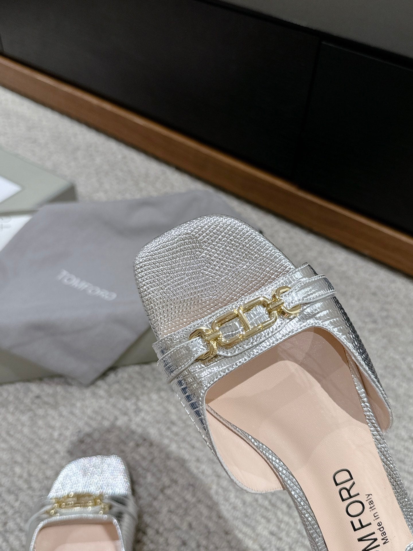 WHITNEY SLIDE IN SILVER CROCODILE LEATHER