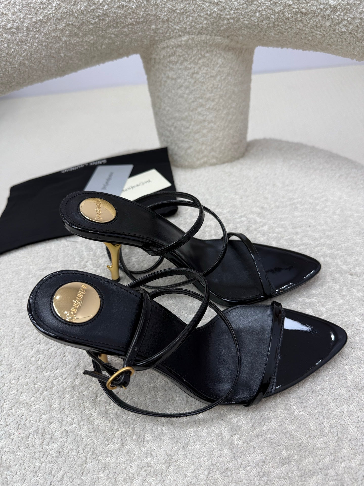 YSL 25S STRAPPY HIGH-HEEL SANDALS 95 MM IN BLACK SHINY LAMBSKIN