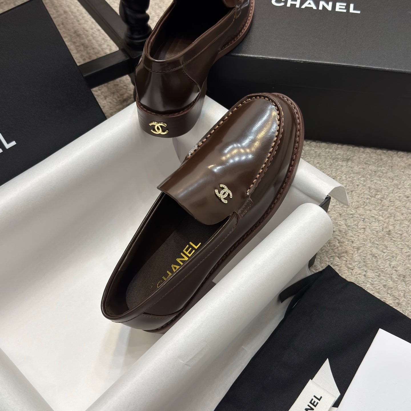 CC 25C Moccasins Chocolate Patent Leather