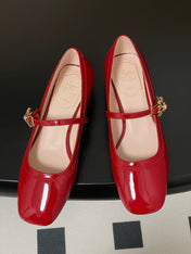 TRÈS VIVIER MARY JANE PUMPS IN RED PATENT CALFSKIN