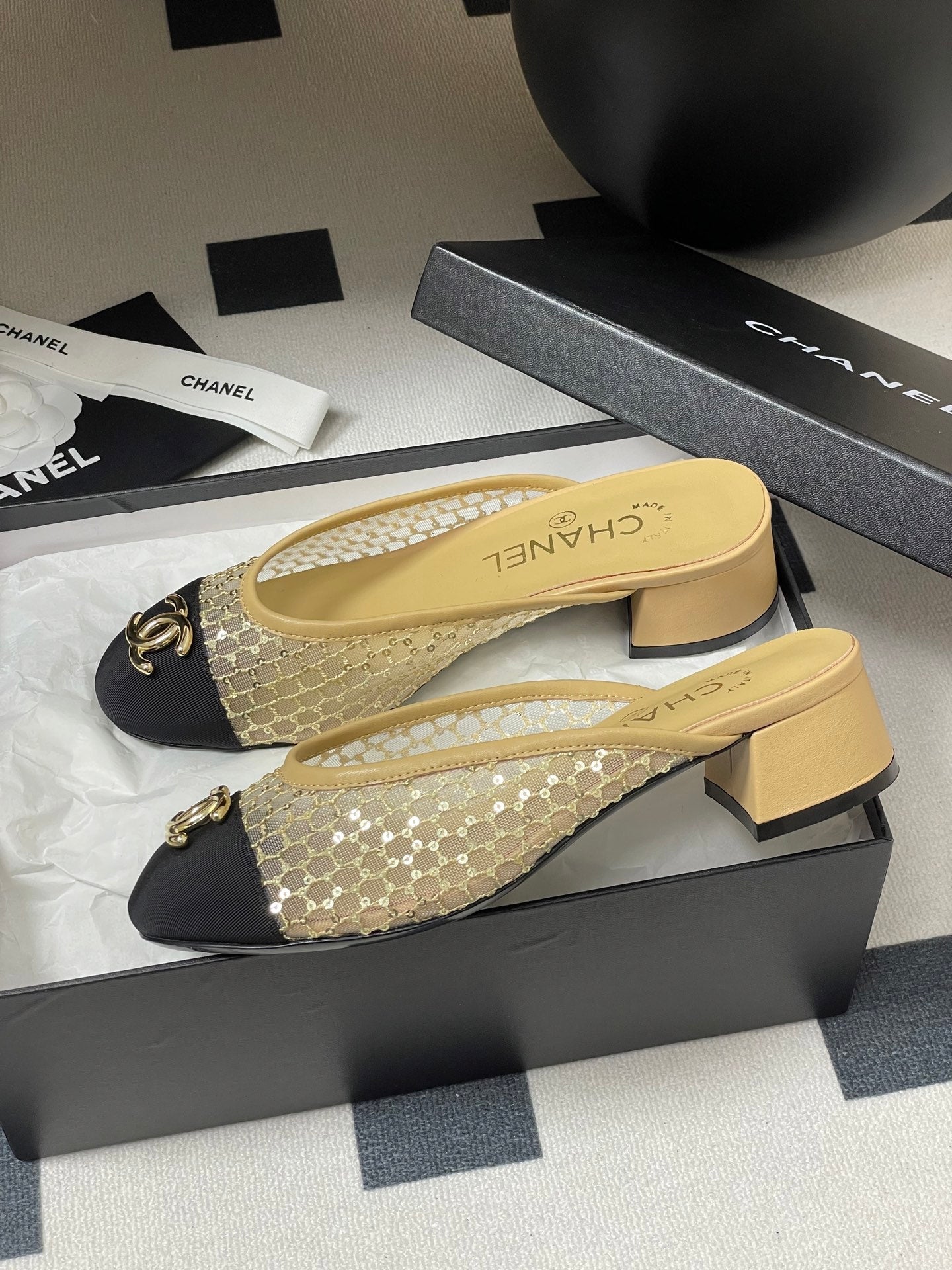 BUBBLE 30 MM IN BLACK FABRIC AND BEIGE MESH