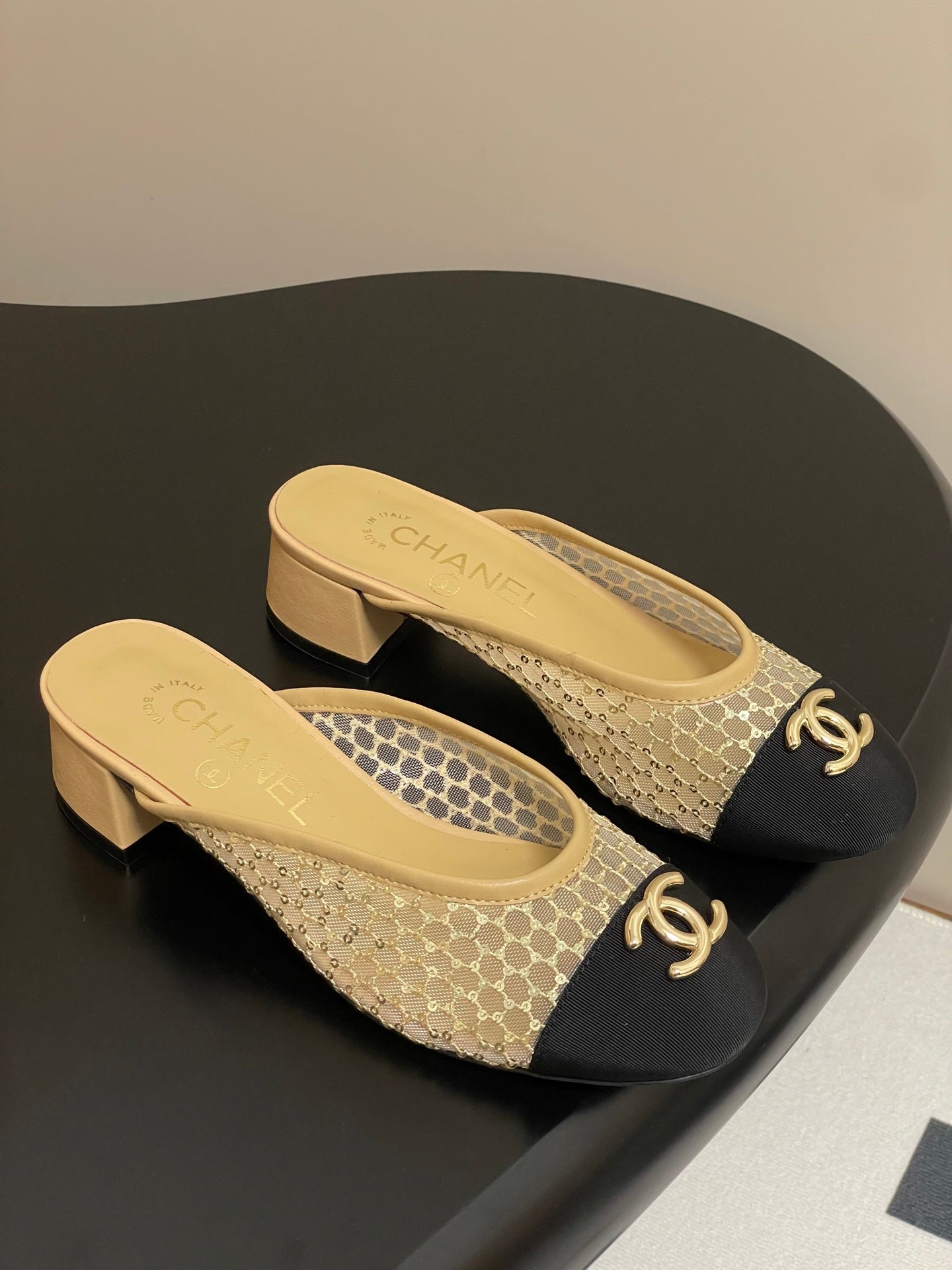 BUBBLE 30 MM IN BLACK FABRIC AND BEIGE MESH