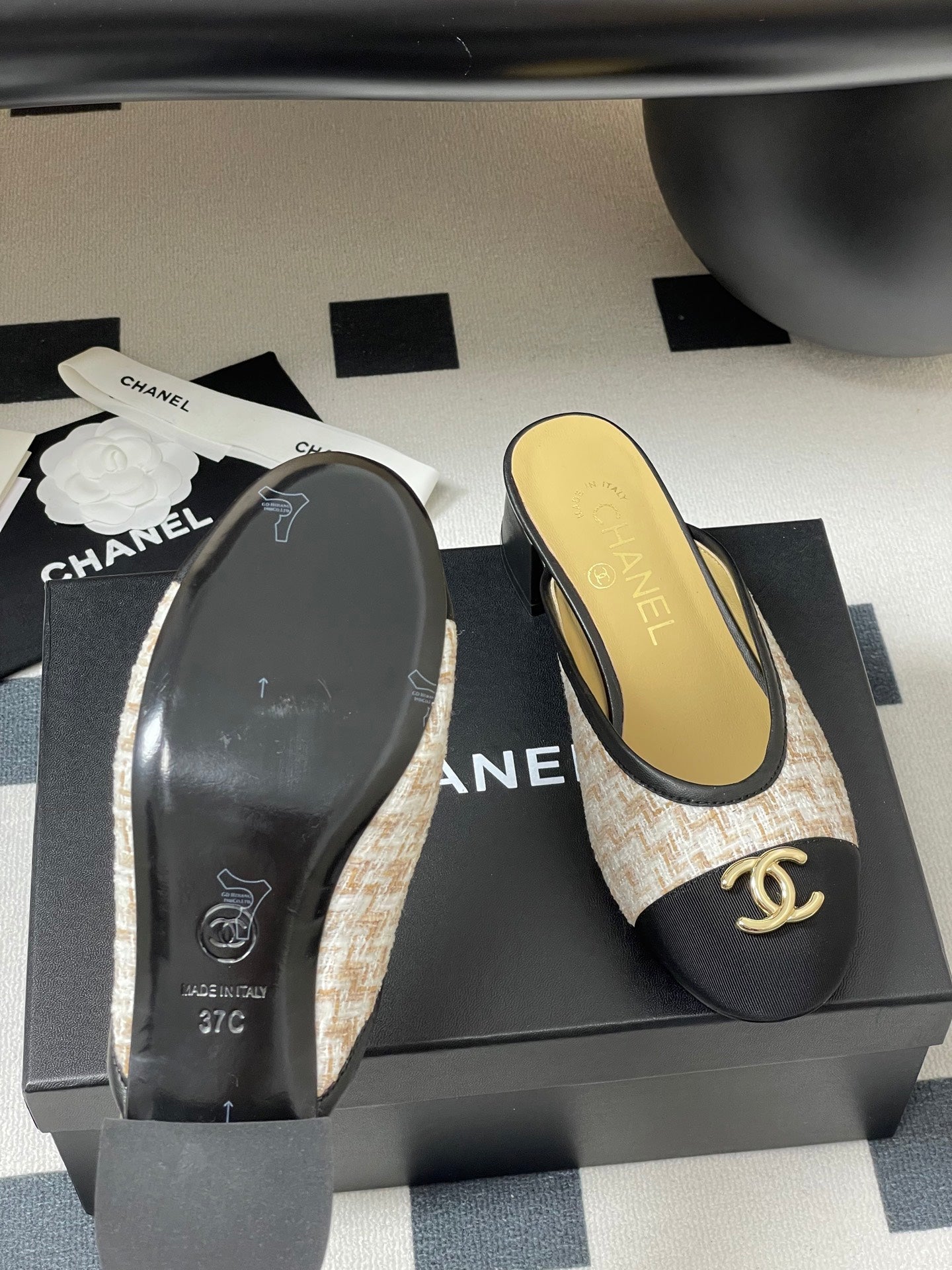 BUBBLE 30 MM IN BLACK FABRIC AND MIX COLOR TWEED