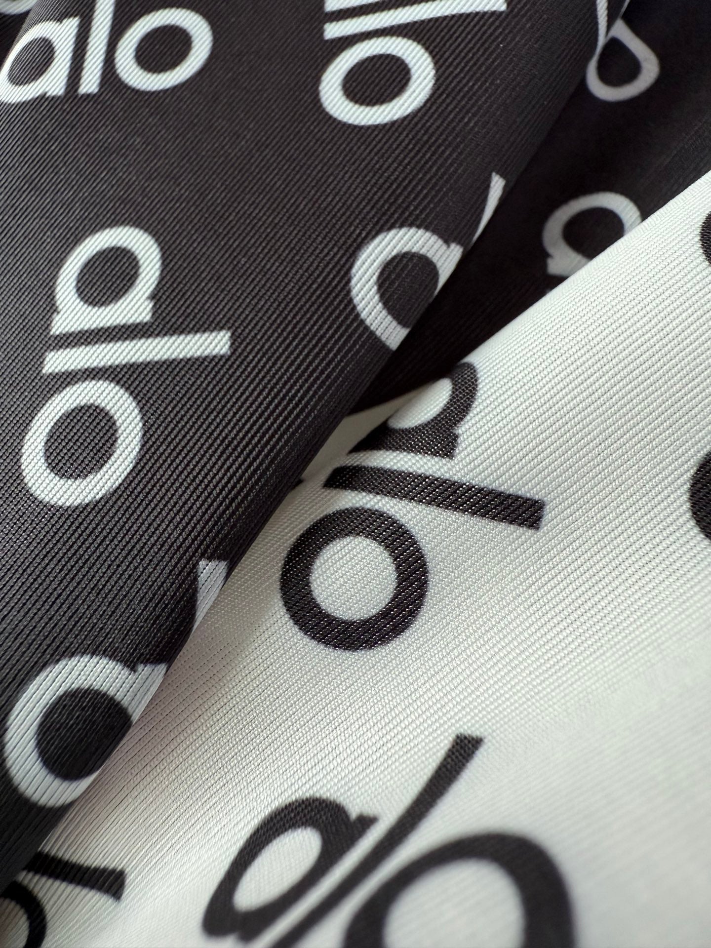 ALO LONG SLEEVE T-SHIRT STYLE 75