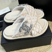 Women's slippers with two crossed straps sheepskins white cream