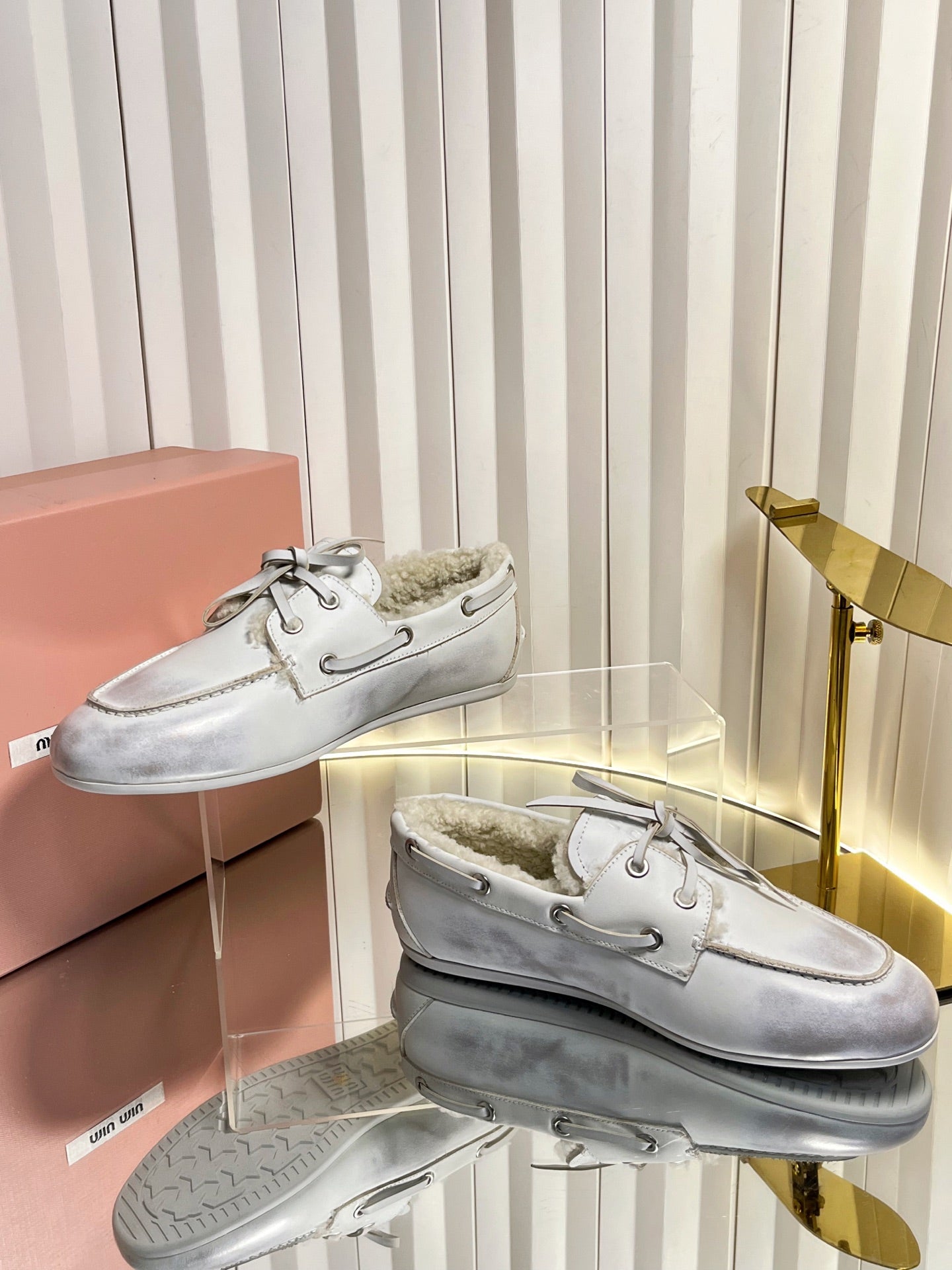 MIUMIU 26S FUR BOAT SHOES IN LIGHT GRAY CALFSKIN