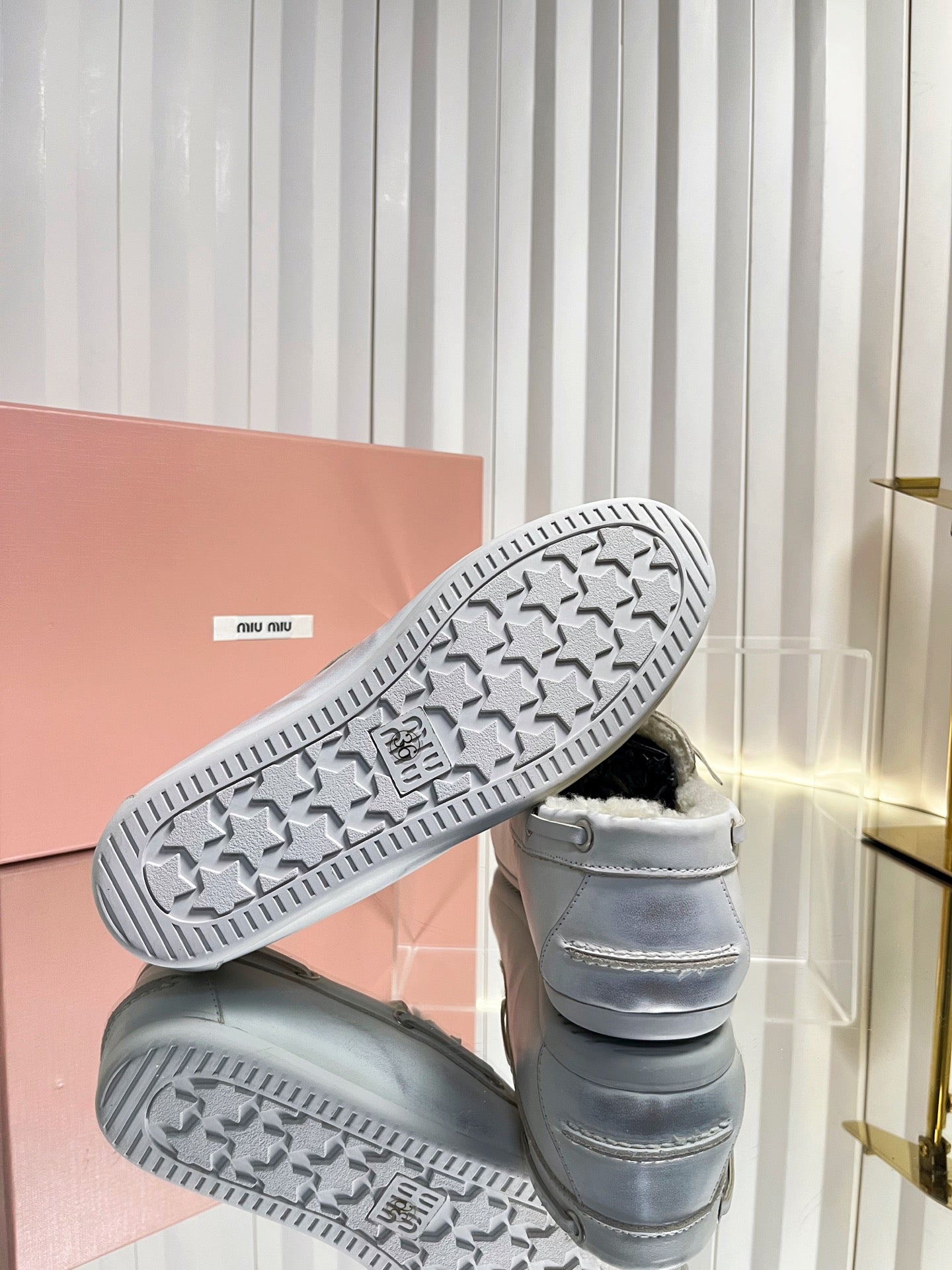 MIUMIU 26S FUR BOAT SHOES IN LIGHT GRAY CALFSKIN