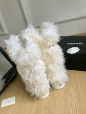 CC ANKLE HIGH BOOTS IN WHITE MIX BLACK WOOL FUR