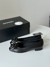 BALLET FLAT BLACK LAMBSKIN WITH FLOWER
