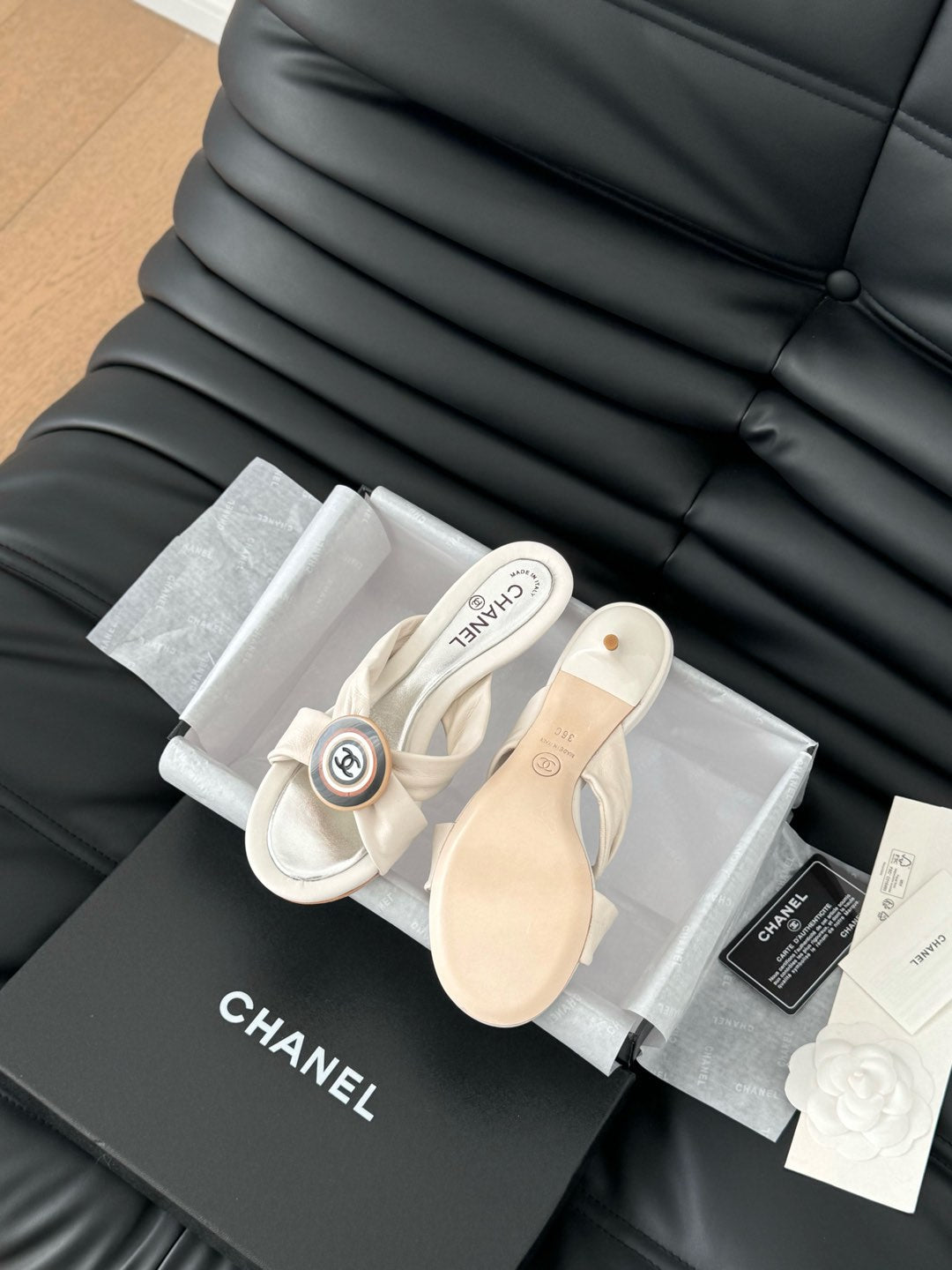 WHITE FABRIC CC SLIDE SANDALS